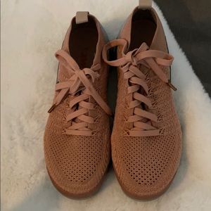 Nike Vapromax Peach and Gray